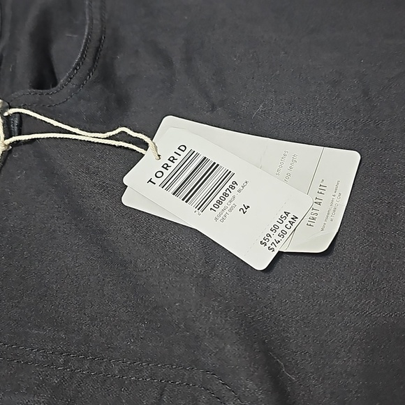 Torrid Crop High Waist Jeans Size 24 NWT - Picture 6 of 7